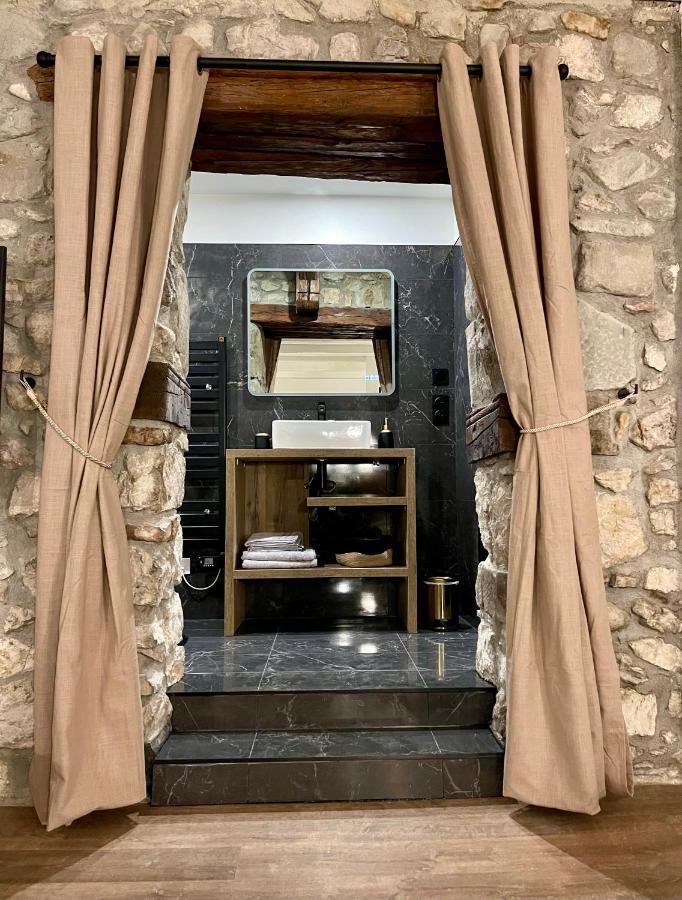 La Loge De Pierre Au Coeur De La Vieille Ville D Annecy Exterior foto